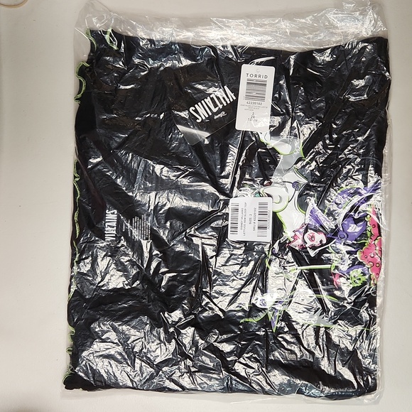 ❤️NWT VINTAGE TORRIID TEE DISNEY VILLAINS URSULA EVIL QUEEN MALEFICENT PLUS SIZE - Picture 6 of 11